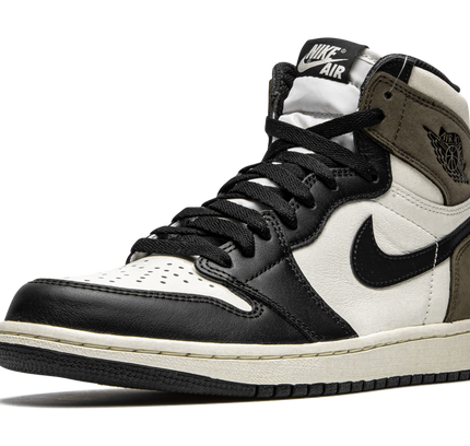 Air Jordan 1 Retro High OG "Dark Mocha"