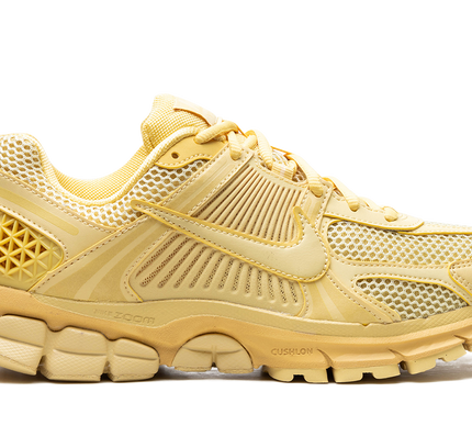 Nike Zoom Vomero 5 "Saturn Gold"