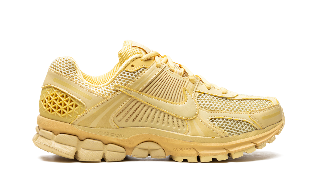 Nike Zoom Vomero 5 "Saturn Gold"