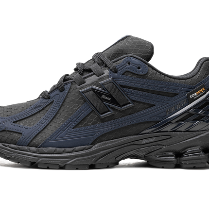 New Balance 1906R "Outerspace/Schwarz/Schwarz"