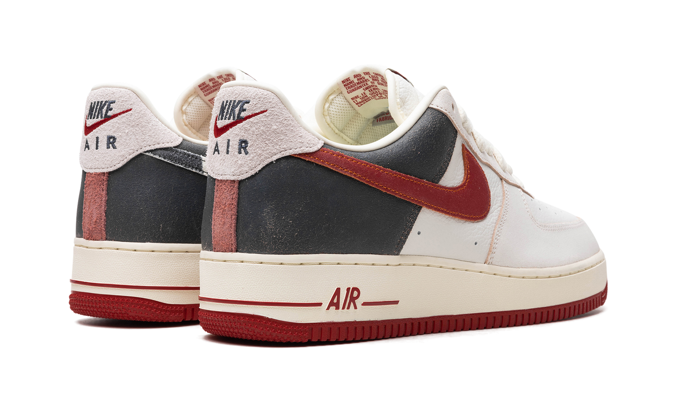 Nike Air Force 1 Low "Chicago"