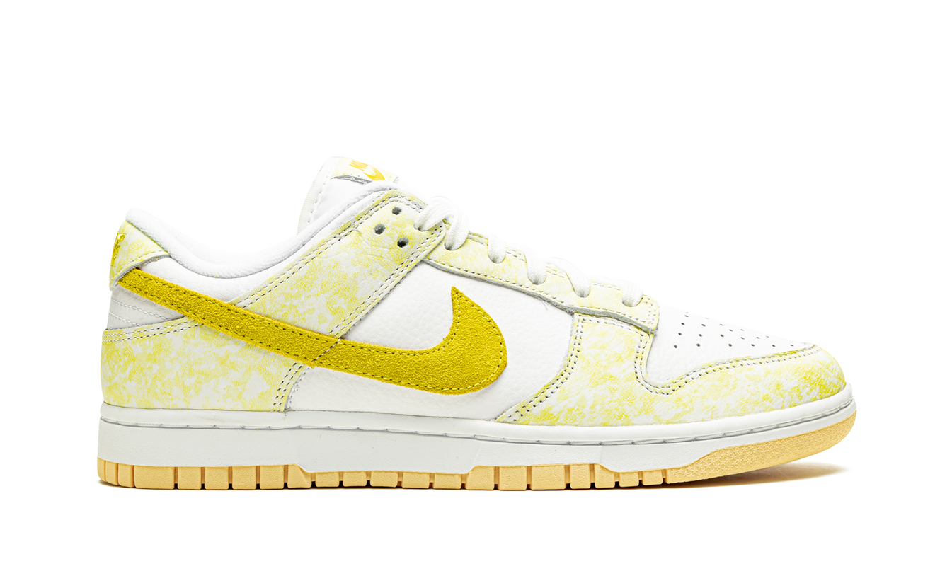 Nike Dunk Low WMNS "Yellow Strike"