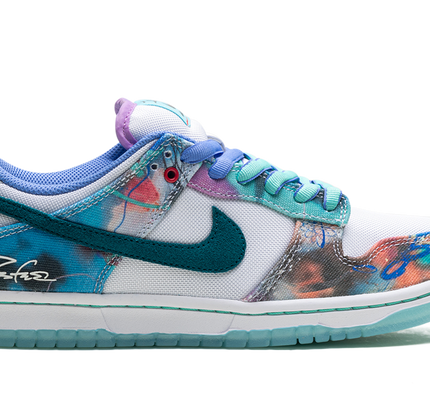 Nike Dunk Low SB "Futura Laboratories - Bleached Aqua"