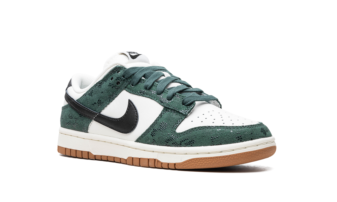 Nike Dunk Low WMNS "Green Snake"