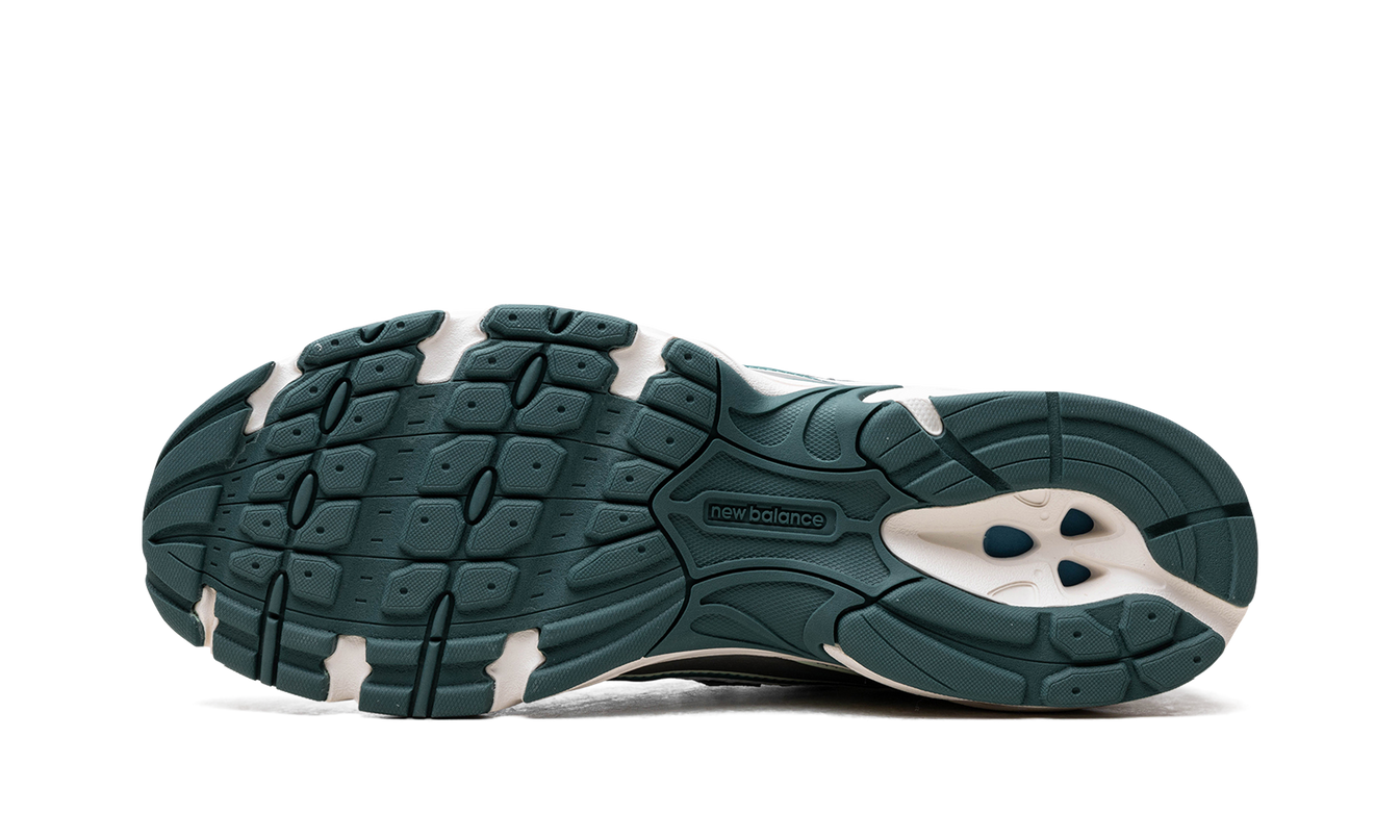 New Balance 740 "White / Marsh Green"