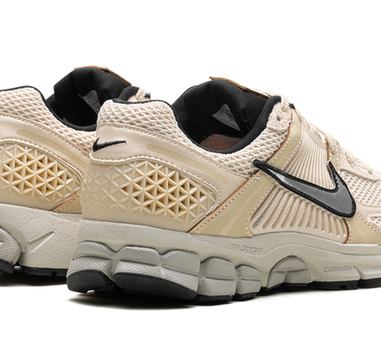 Nike Zoom Vomero 5 WMNS "Pearl White"