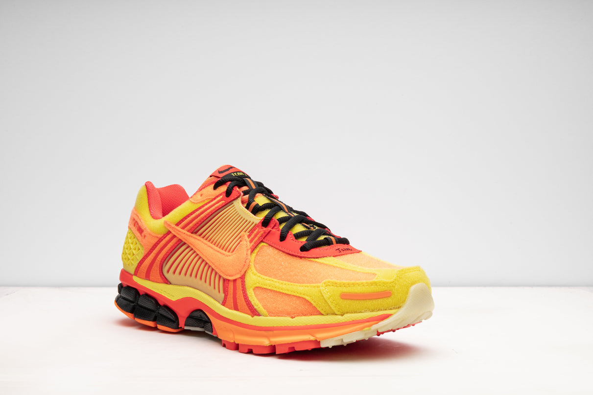 Zoom Vomero 5 „Doernbecher 2023“