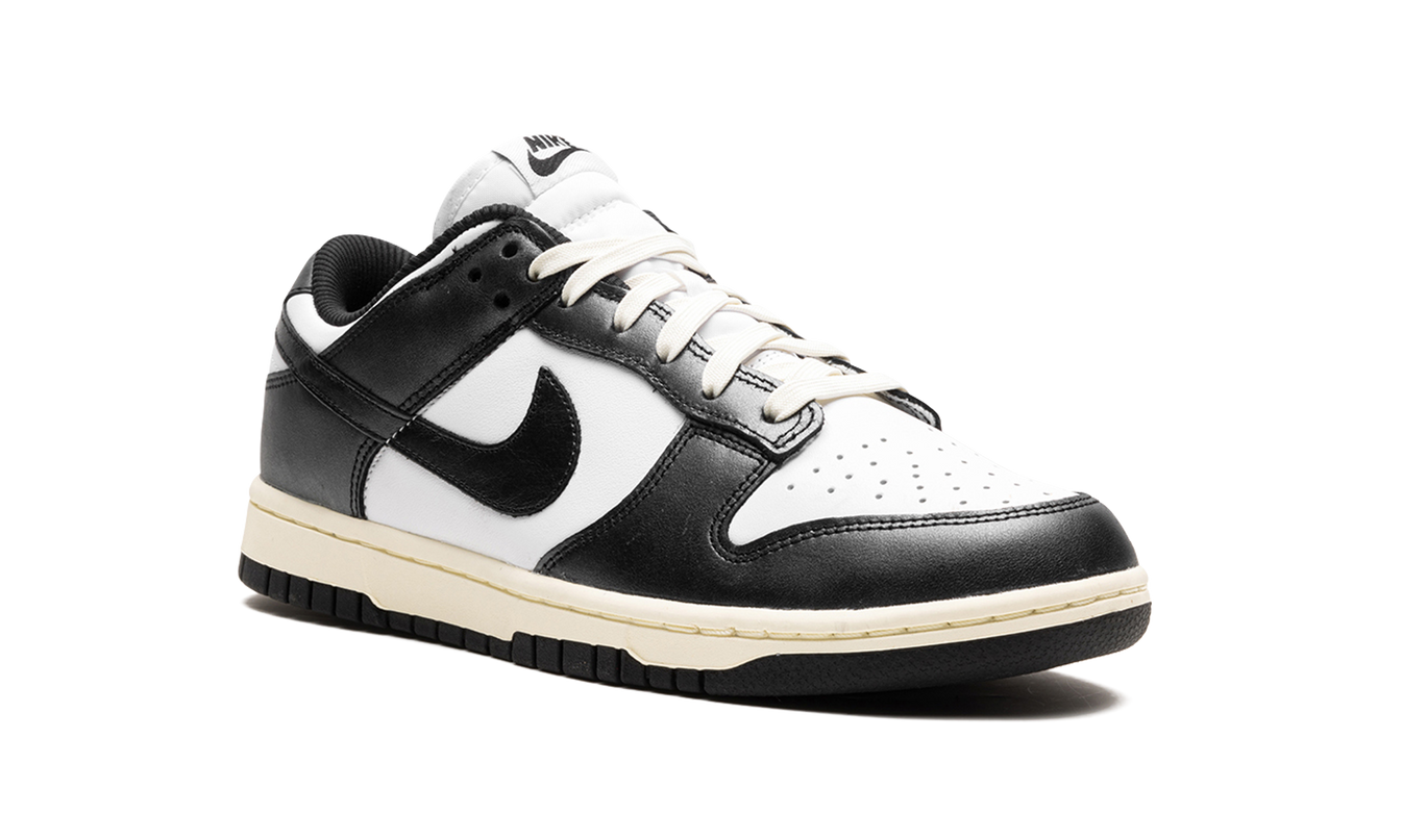 Nike Dunk Low WMNS "Vintage Panda"