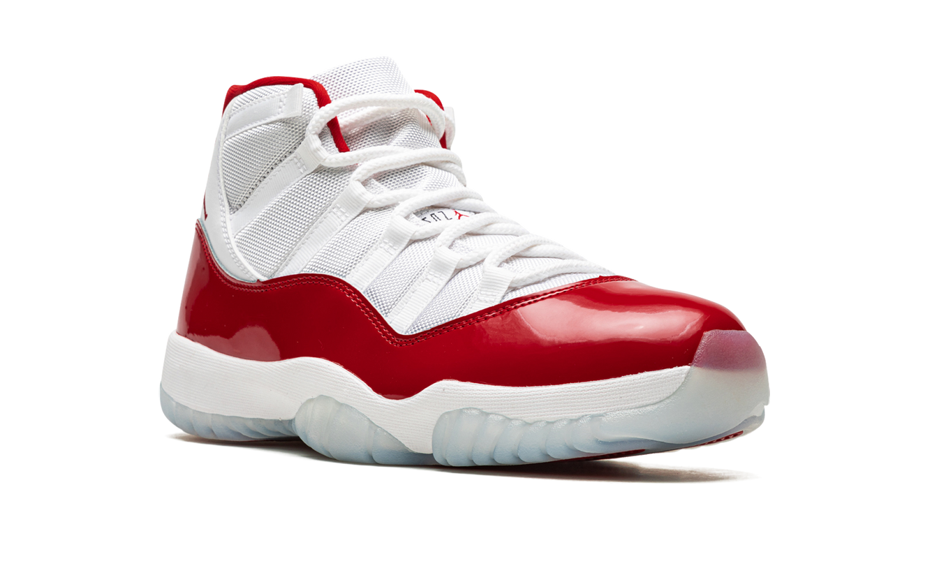 Air Jordan 11 "Cherry 2022"