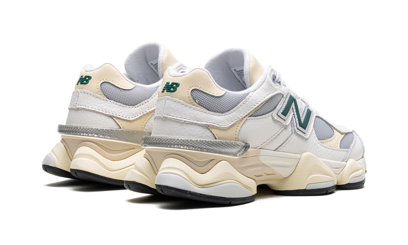 New Balance 9060 „Meeressalzgelb“