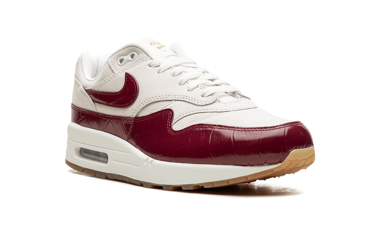 Nike Air Max 1 LX WMNS "Team Red"