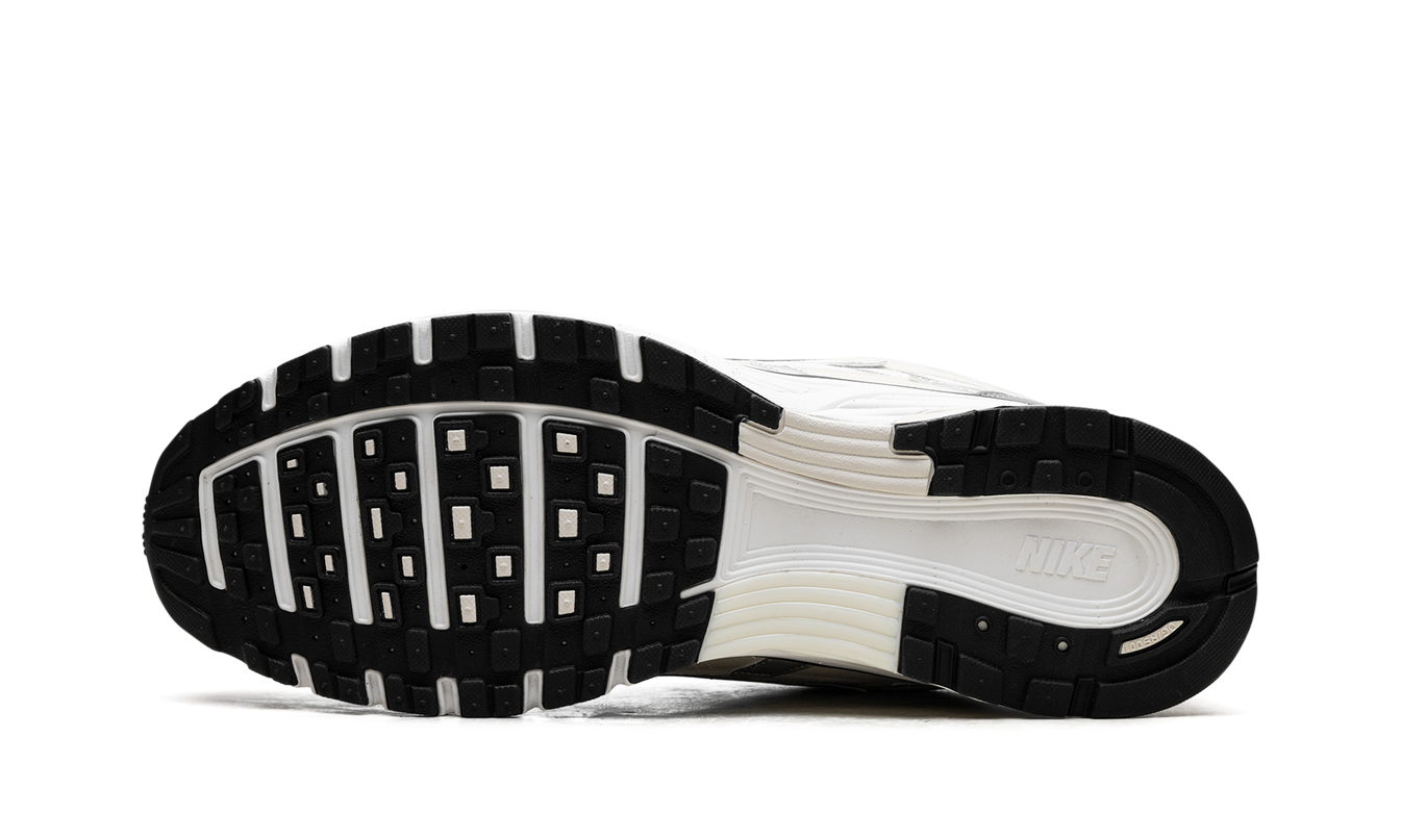 Nike P-6000 WMNS "Kokosnussmilch"