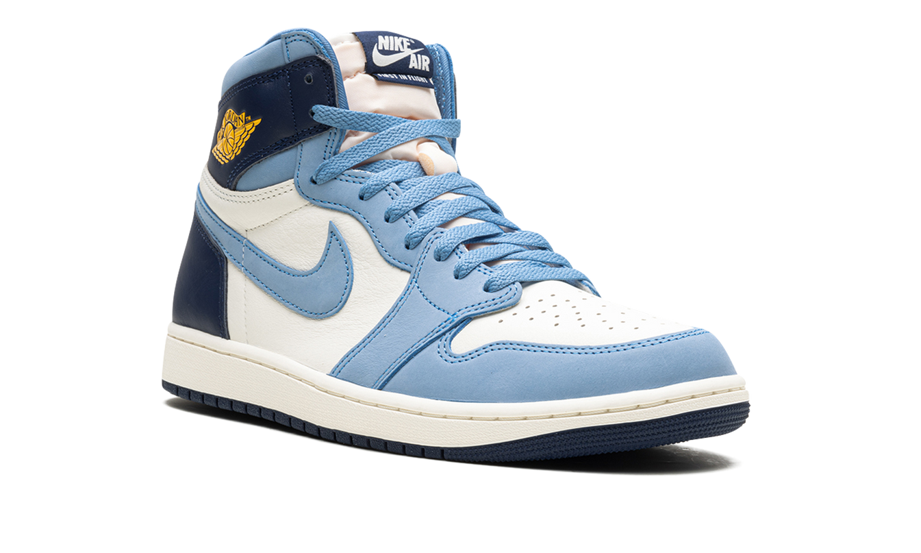 Air Jordan 1 High OG WMNS "First in Flight"