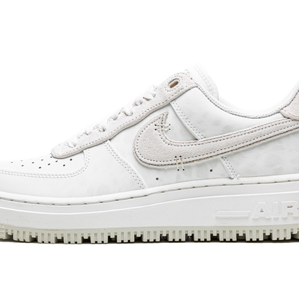 Nike Air Force 1 Luxe "Summit White"