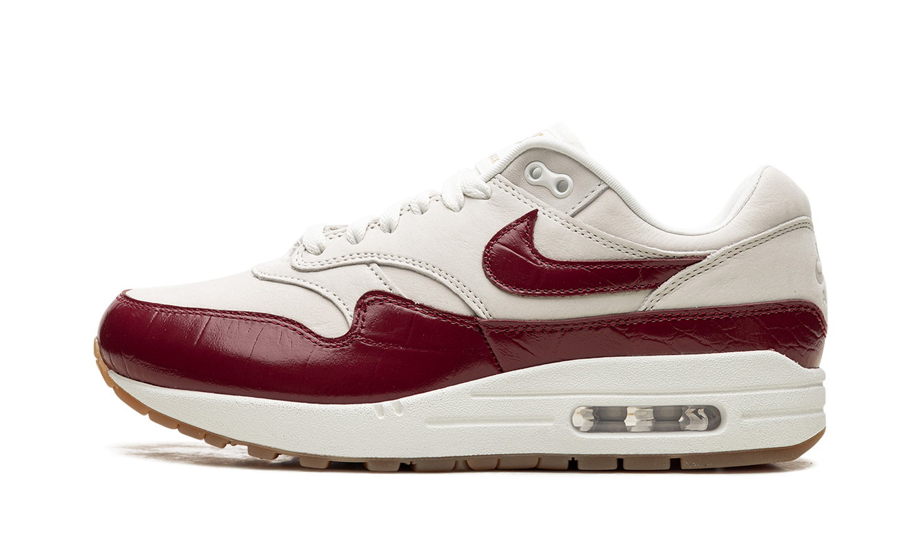 Nike Air Max 1 LX WMNS "Team Red"