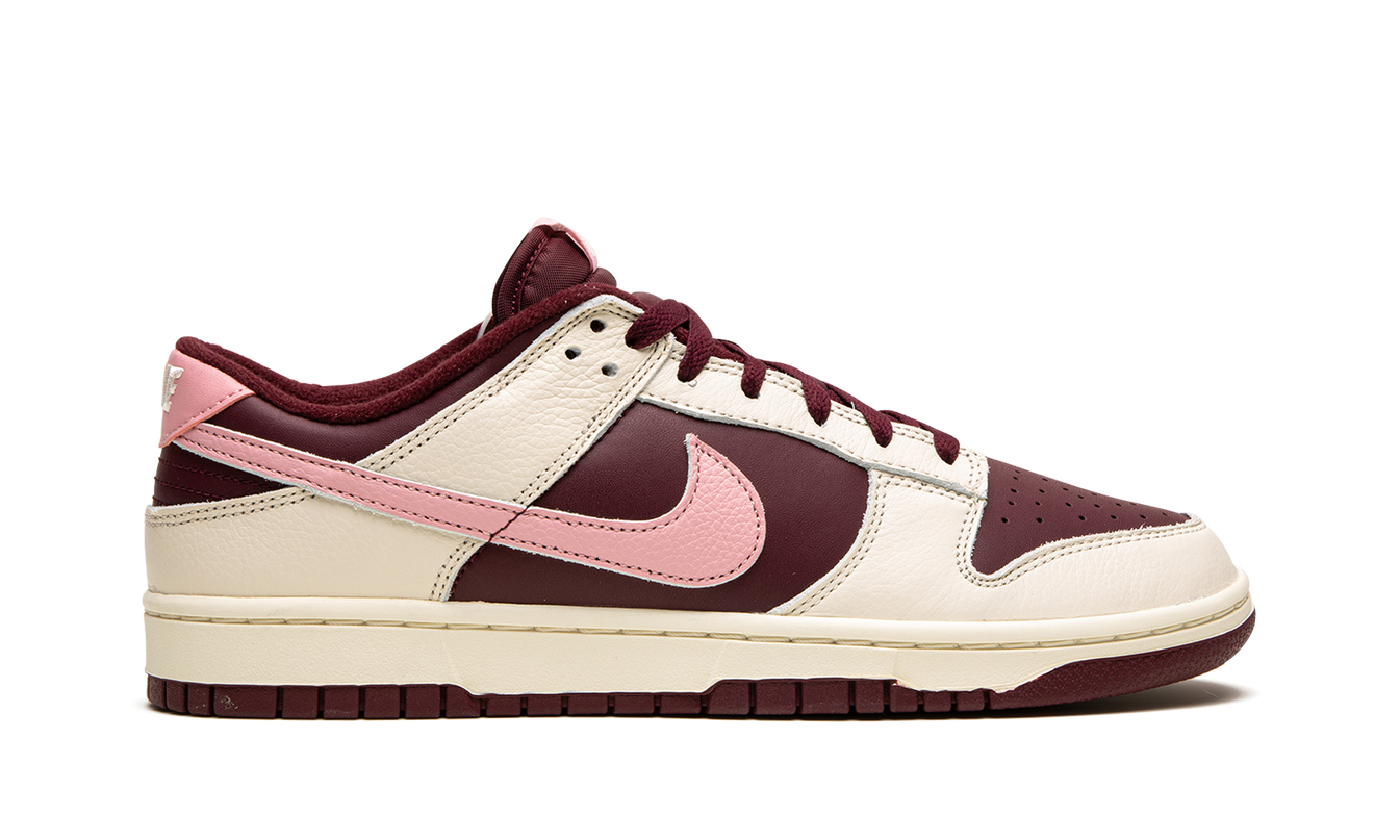 Nike Dunk Low Retro PRM "Valentine's Day 2023"
