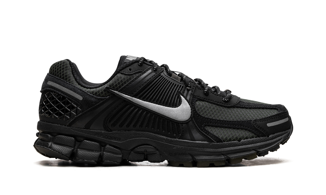 Nike Zoom Vomero 5 "Black Sequoia"