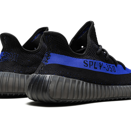 Yeezy 350 V2 „Schillerndes Blau“