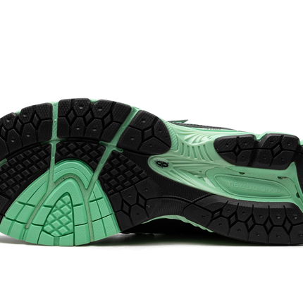 New Balance 1906R "size? - Green/Black"
