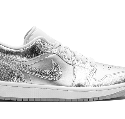 Air Jordan 1 Low SE WMNS "Metallic Silver"