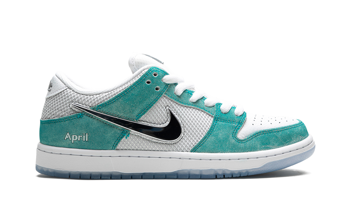 Nike Dunk SB Low Pro QS "April Skateboards"