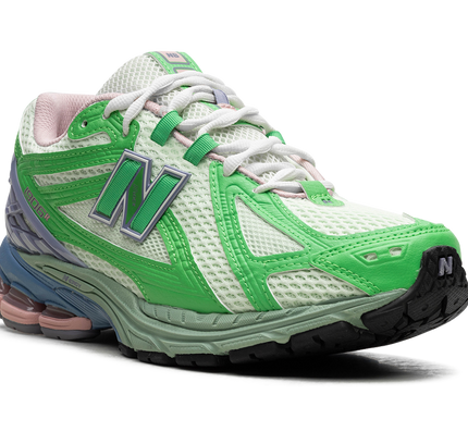 New Balance 1906R "Green Astral Purple"