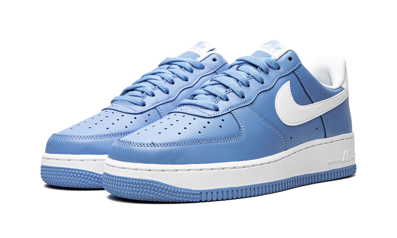 Nike Air Force 1 '07 "UNC"