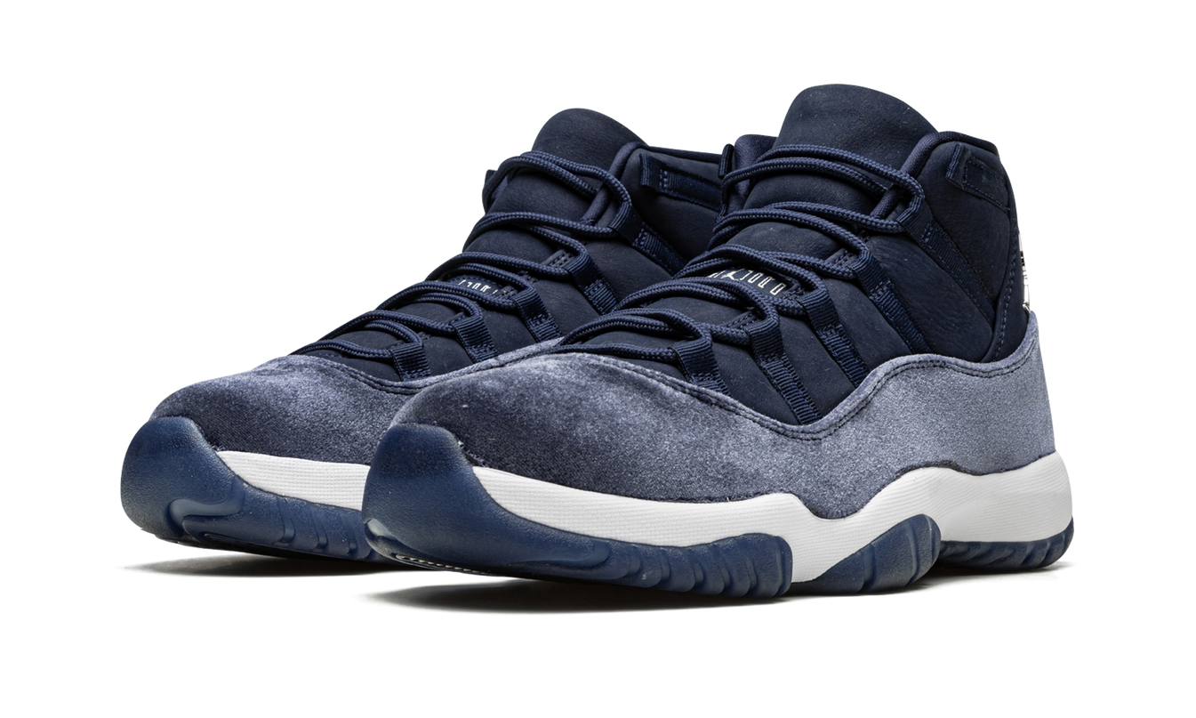 Air Jordan 11 Velvet WMNS "Midnight Navy"
