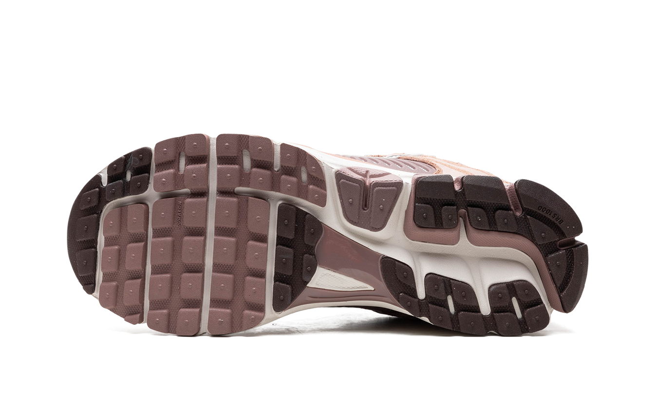 Nike Zoom Vomero 5 "Dusted Clay"