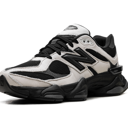New Balance 9060 „Off-White Black“