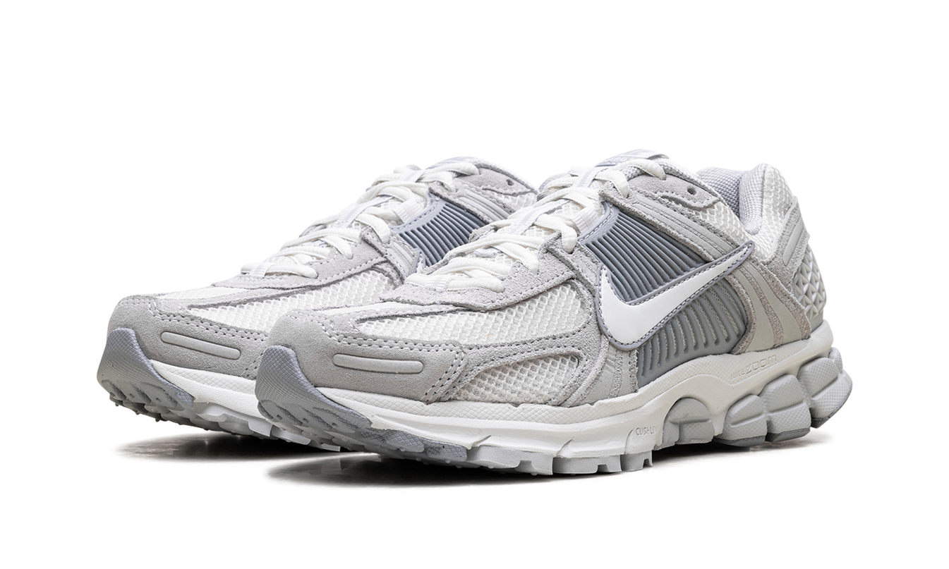 Nike Zoom Vomero 5 WMNS "Pure Platinum"