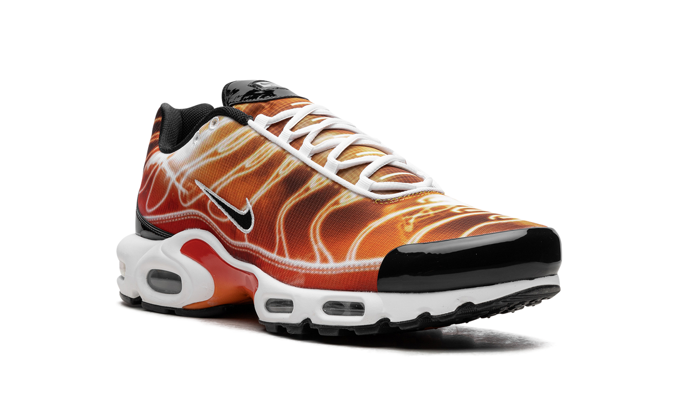 Air Max Plus „Lichtfotografie – Sportrot“