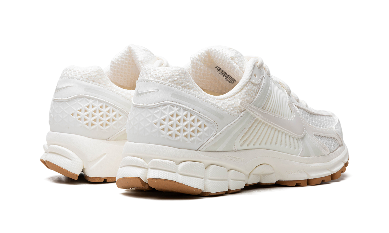 Nike Zoom Vomero 5 WMNS "SAIL GUM"