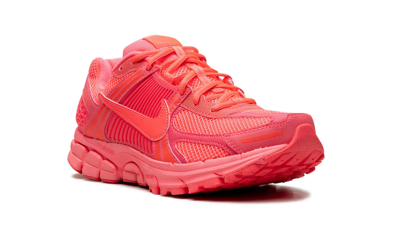 Nike Zoom Vomero 5 "Hot Punch"