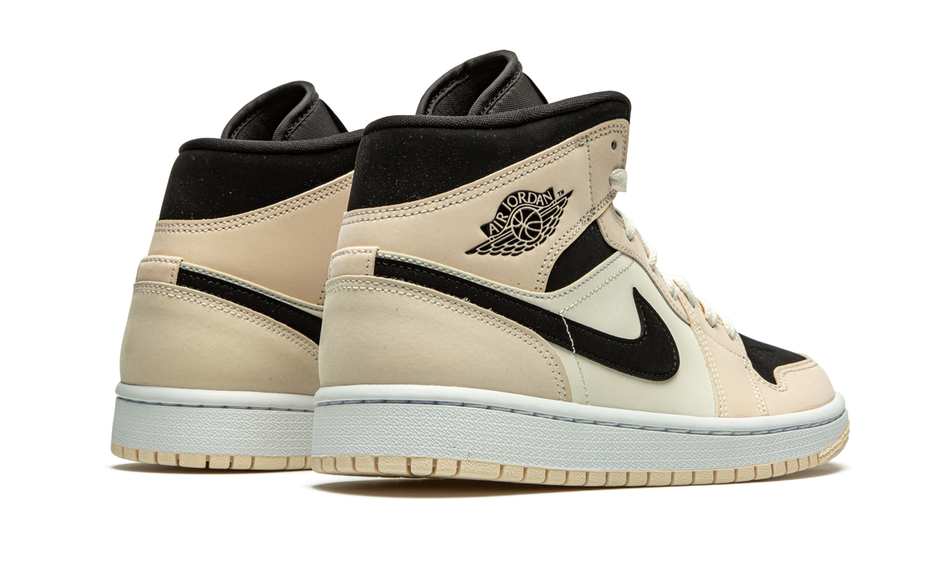 Air Jordan 1 MID WMNS "Guava Ice"