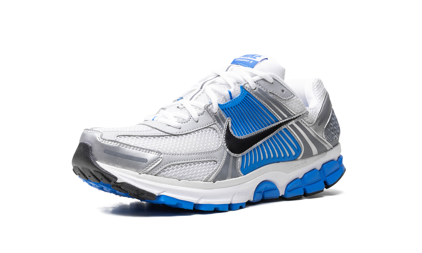 Zoom Vomero 5 „Metallic Silber/Foto Blau“