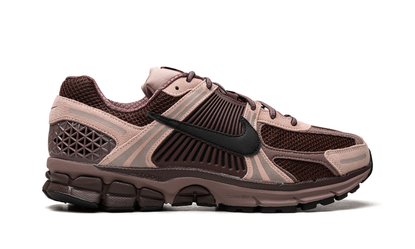 ZOOM VOMERO 5 WMNS „Plum Eclipse“