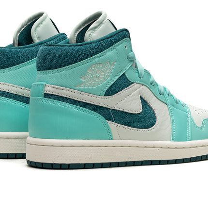 Air Jordan 1 MID SE WMNS "Bleached Turquoise"