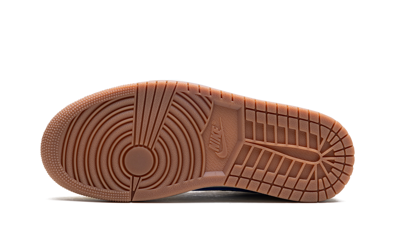 Jordan 1 Retro Low OG WMNS „TRAVIS SCOTT – CANARY“