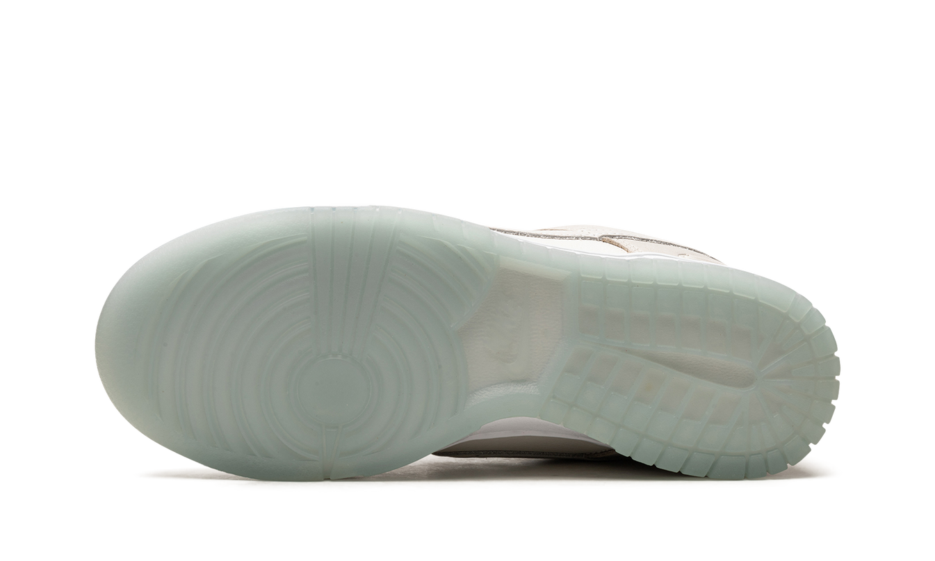 Nike Dunk Low WMNS "Supersonic"