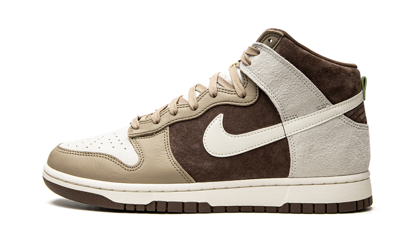 Nike Dunk High "Light Chocolate"