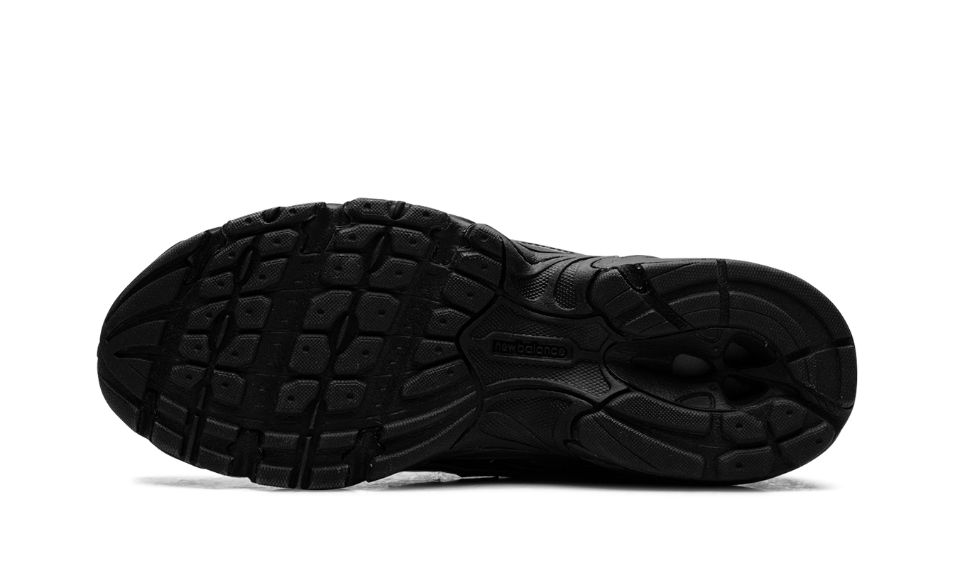 New Balance 740 "Black Silver"