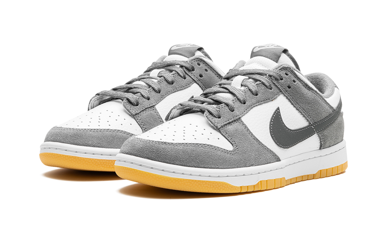 Nike Dunk Low "Smoke Grey"