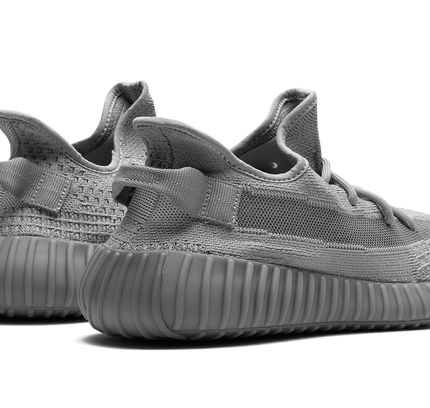 Yeezy Boost 350 V2 „Stahlgrau“