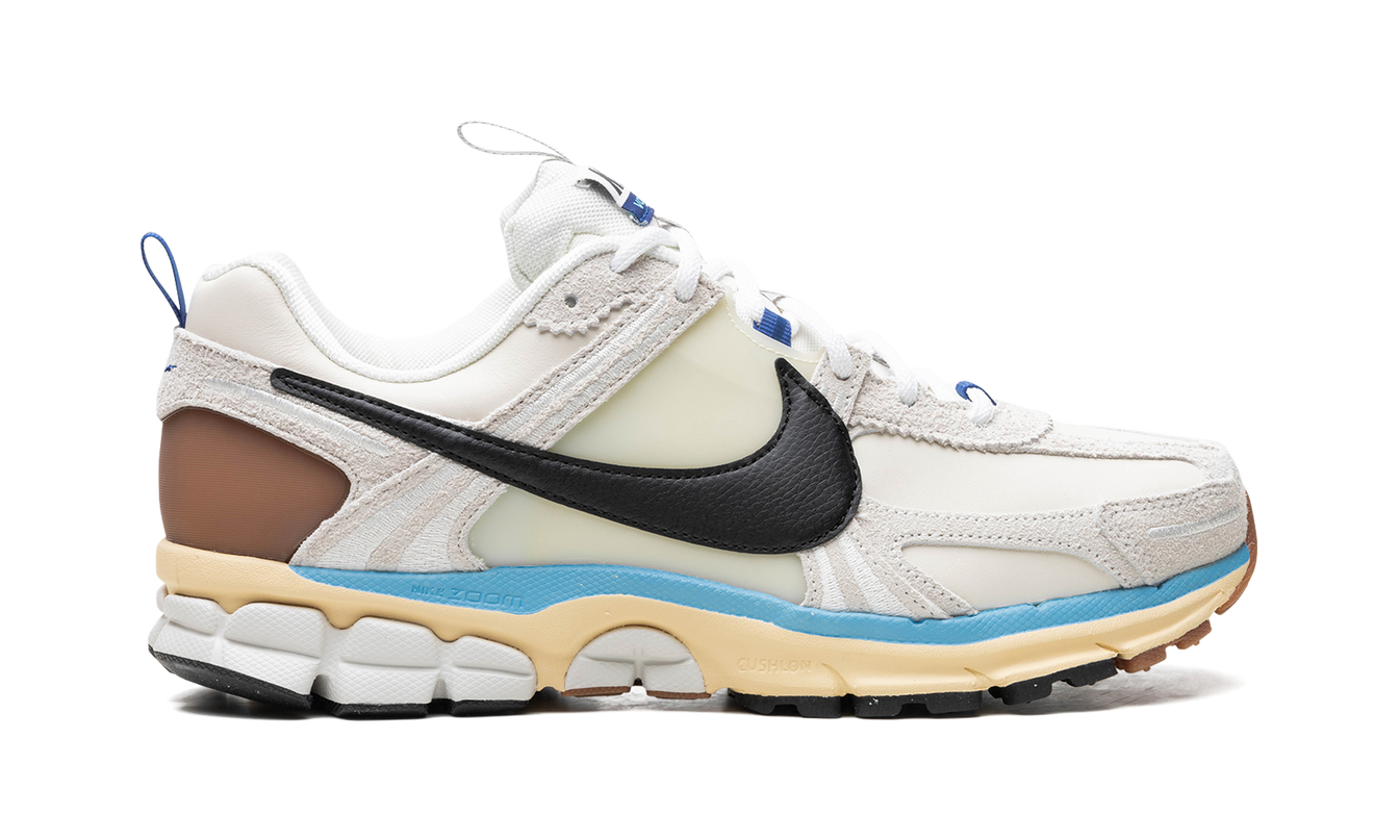 Nike Zoom Vomero 5 WMNS "Design By Japan"