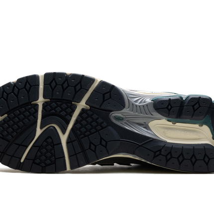 New Balance 1906 "Silber"