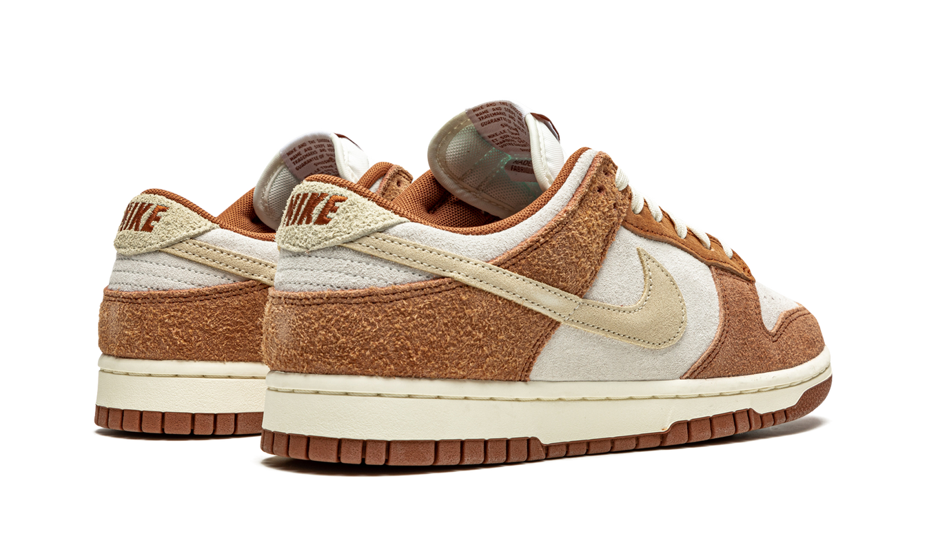 Nike Dunk Low PRM "Medium Curry"