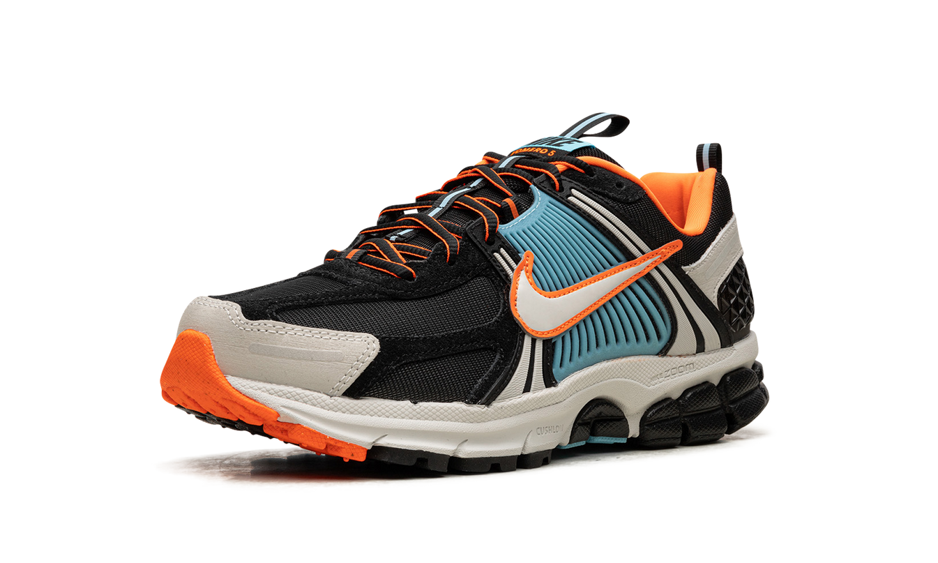 ZOOM VOMERO 5 WMNS "Schwarz/Blauer Blick"