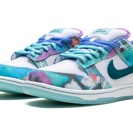 Nike Dunk Low SB "Futura Laboratories - Bleached Aqua"