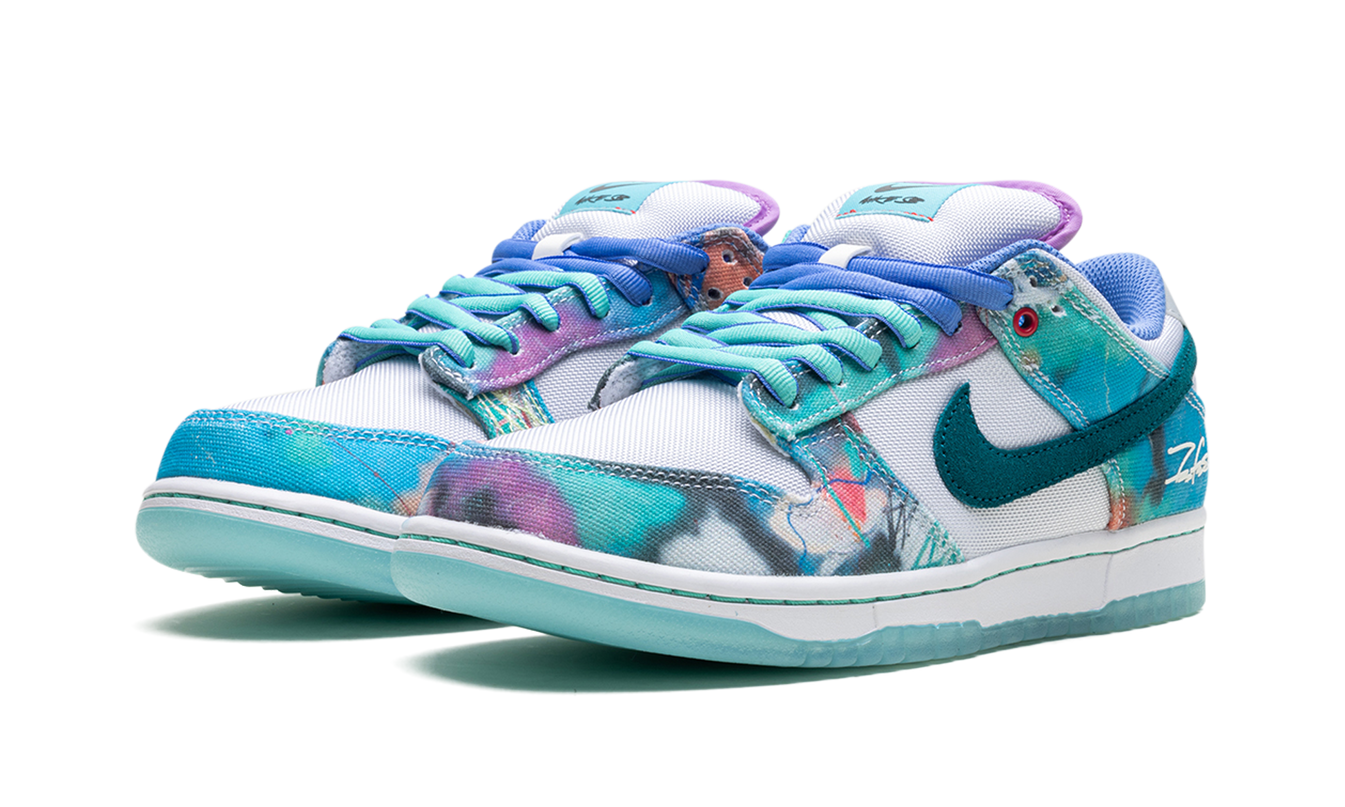 Nike Dunk Low SB "Futura Laboratories - Bleached Aqua"